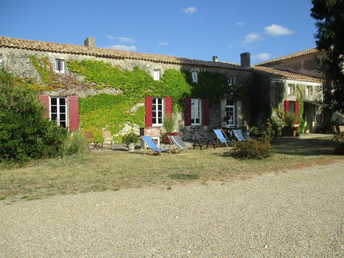 Logis De Bois Roche Villa Saint-Bonnet-sur-Gironde ภายนอก รูปภาพ